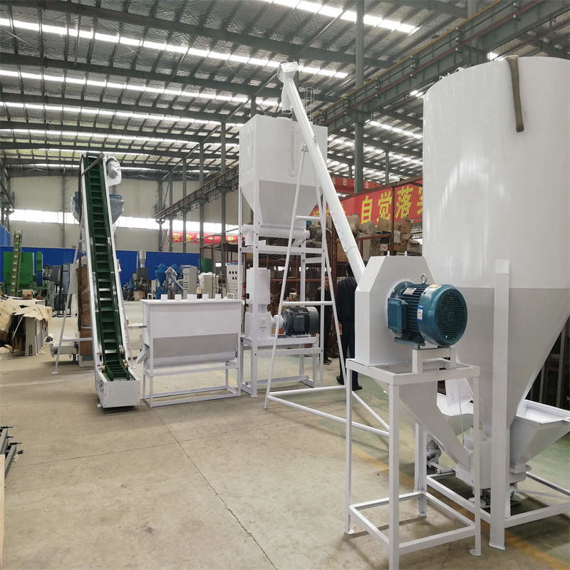 পশু খাদ্য পেল্ট উত্পাদন লাইন 500-1000kg/H 62KW 17*5*5.5m